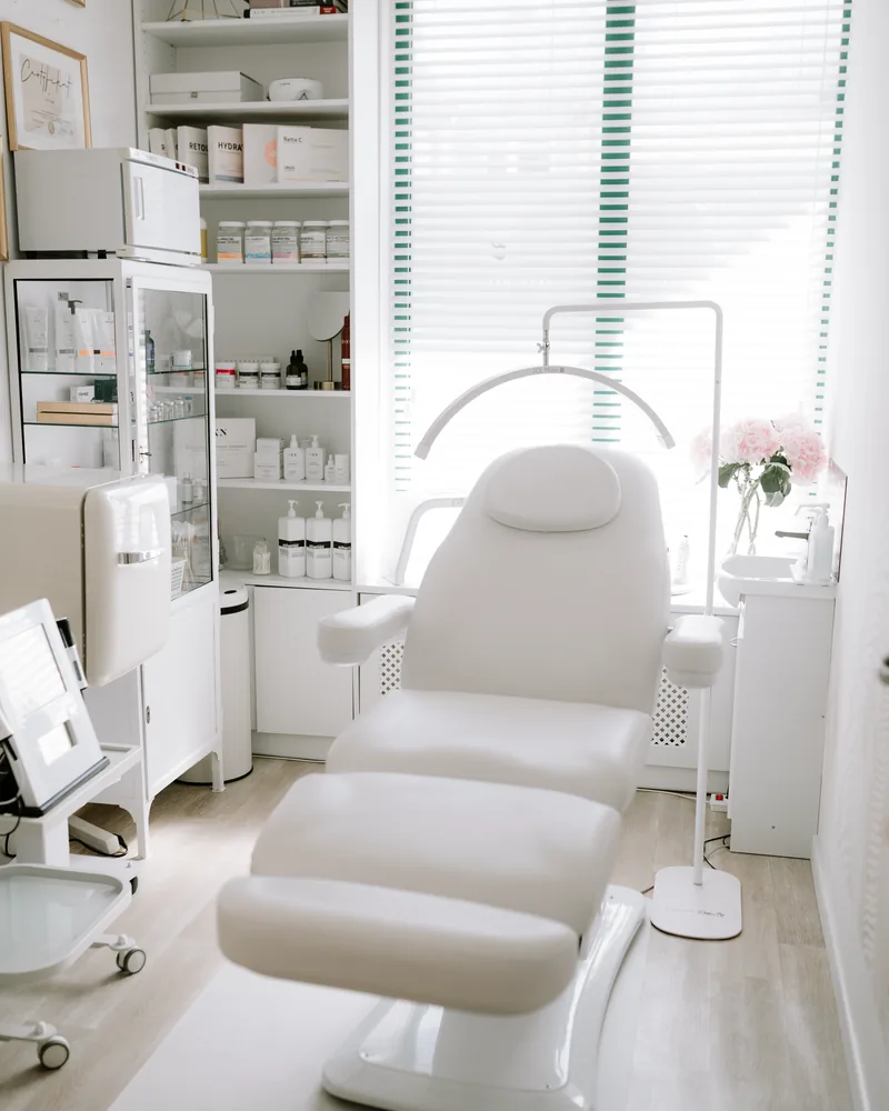 Gabinet kosmetologiczny Skin Alchemy w Gdańsku - stanowisko zabiegowe